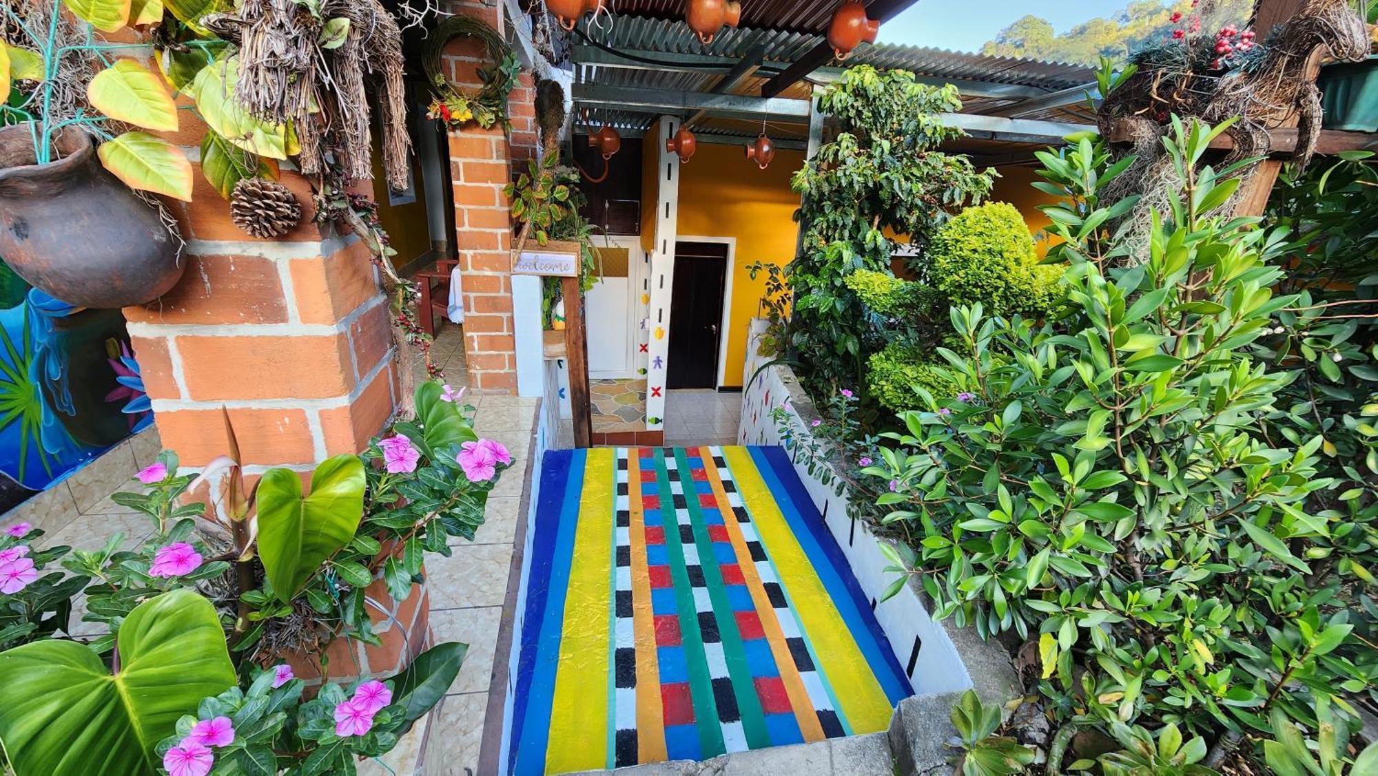 Posada Woochooch San Juan La Laguna Zewnętrze zdjęcie